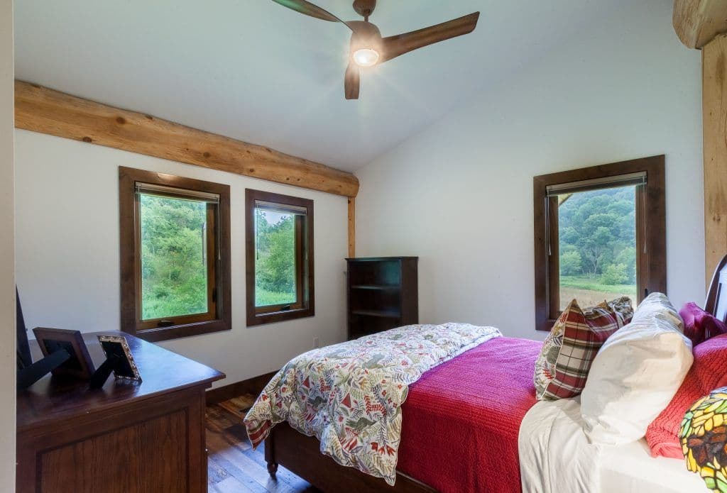 Log Home Build Plain Wi