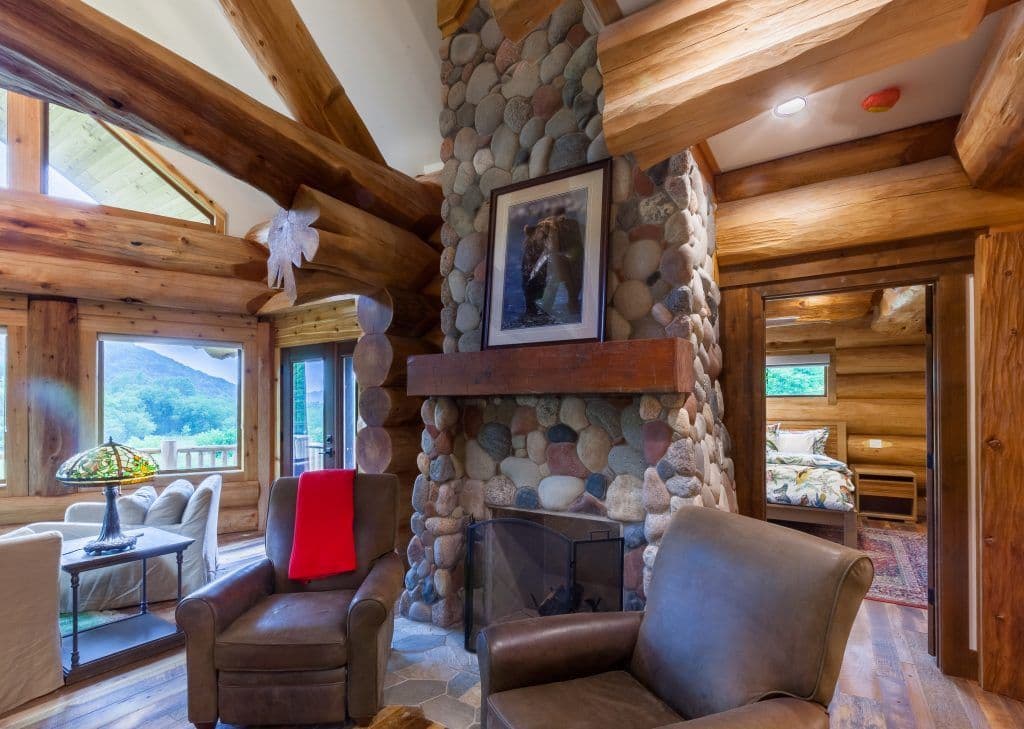 Log Home Build Plain