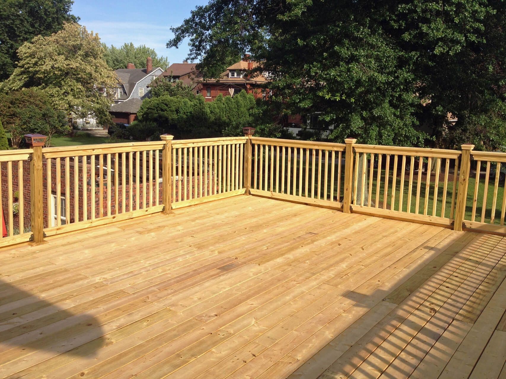 Deck Builder Black Earth | Frey Construction